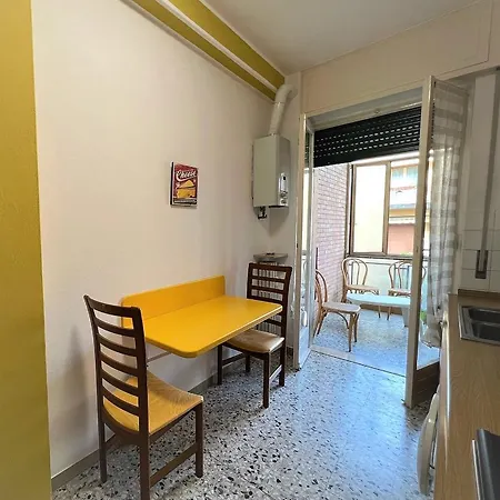 Centro Maria's House דירה